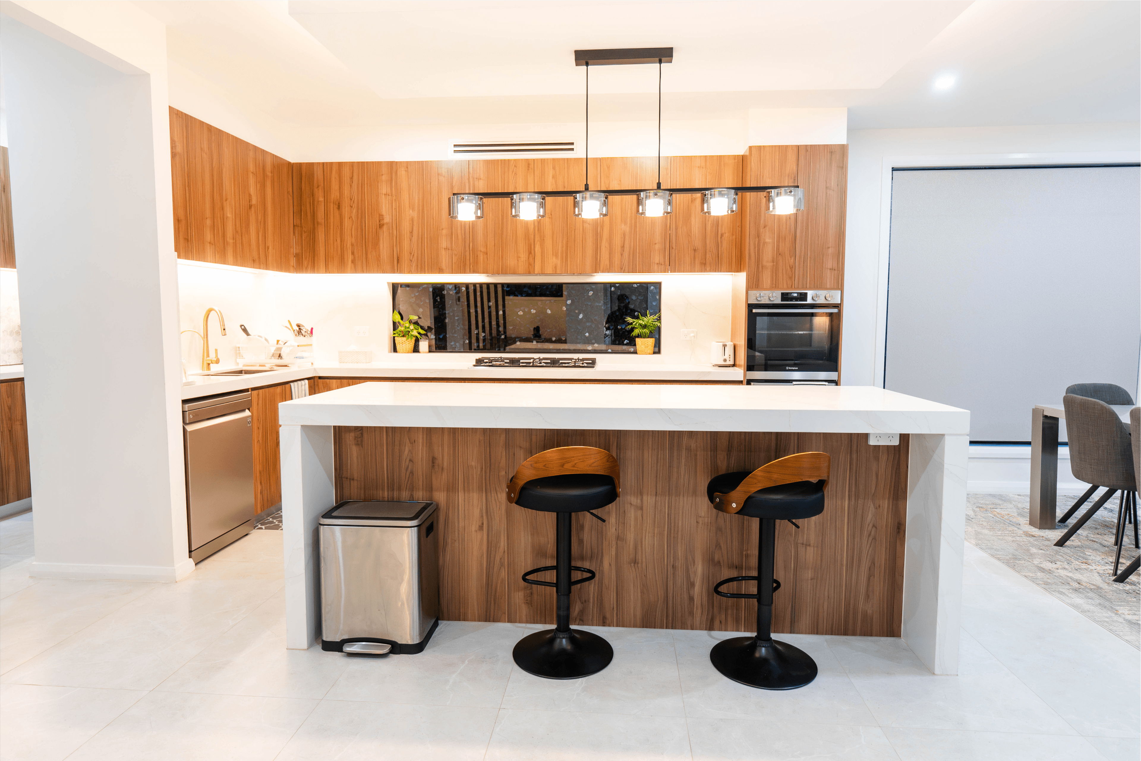 Modern Kitchen 1