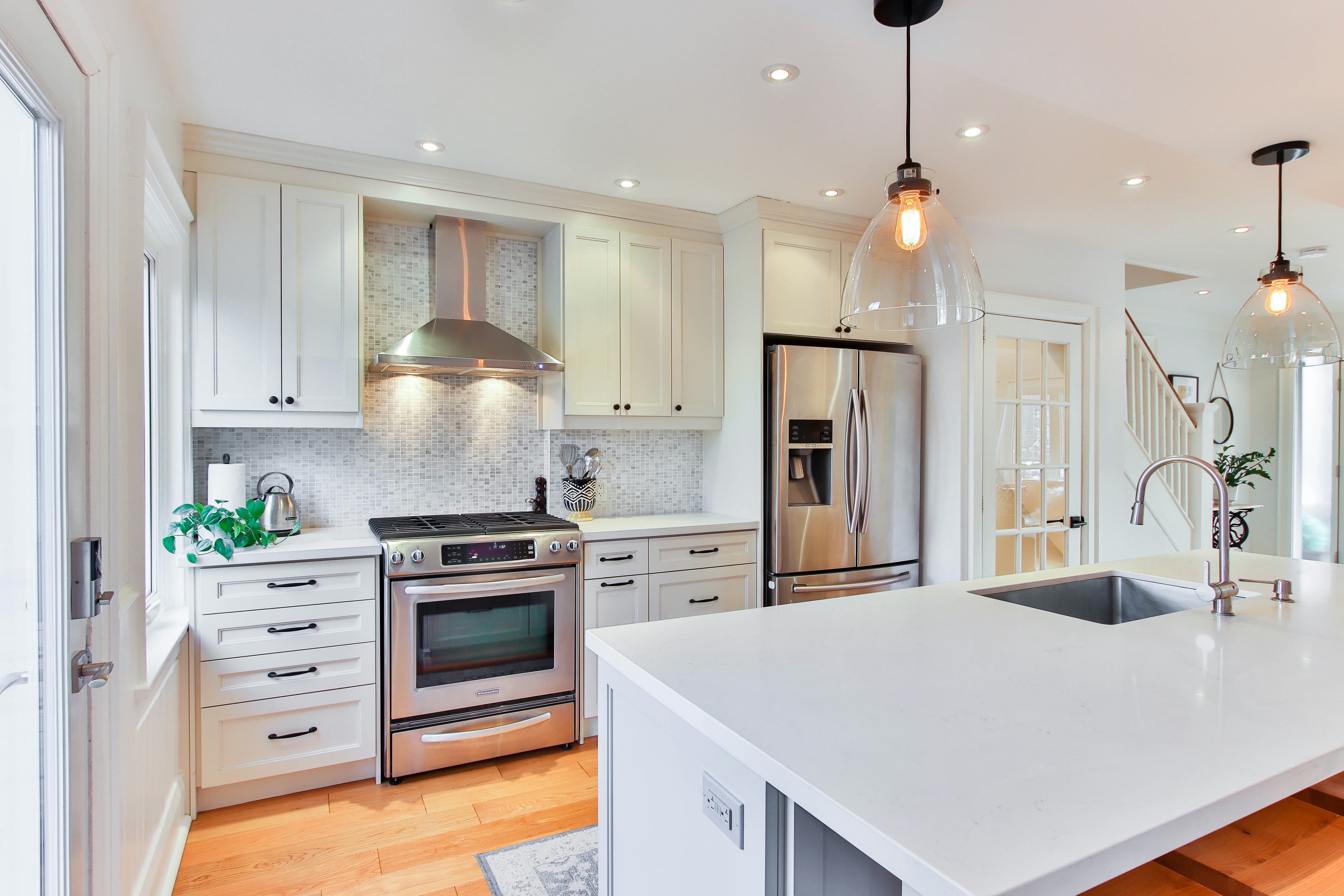 Modern Kitchen 2